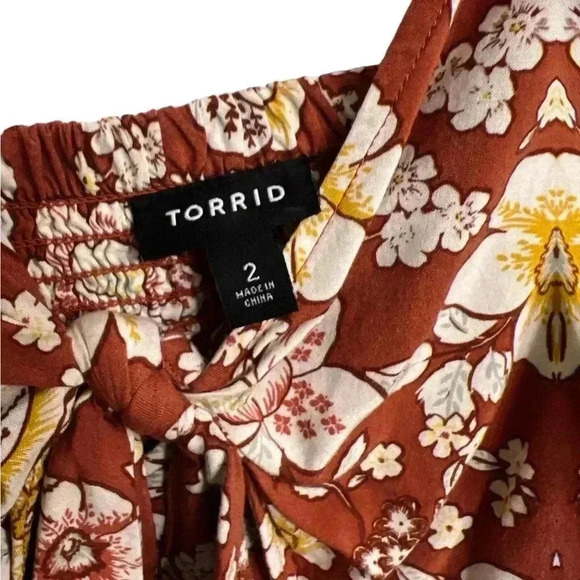 Beautiful stylish mid length halter dress, size 2X . - Picture 5 of 6